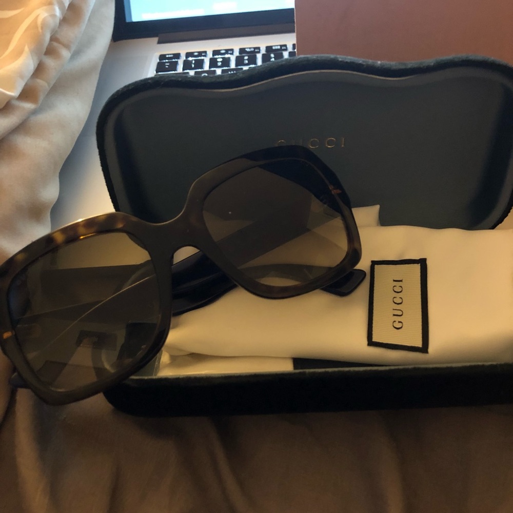 Gucci sunglasses